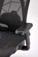 Fotel gabinetowy XERON 65 cm czarny do biura i gabinetu - obrazek 8