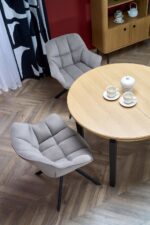 Stół rozkładany SORBUS 100x100 - 200 cm dąb naturalny / czarny MDF do jadalni - obrazek 16